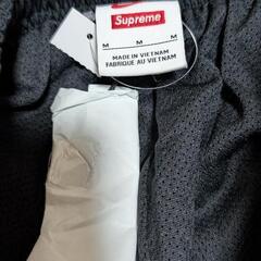 ［新品タグ付］Supreme/NIKE 上下セットアップ Mサイズの画像