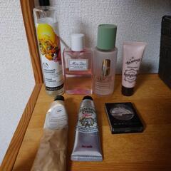 化粧品などいろいろ