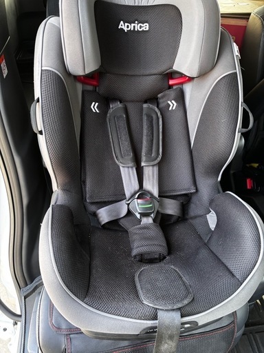 アップリカ ジュニアシート ISOFIX