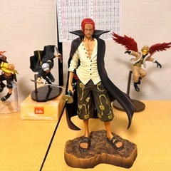 ワンピース　シャンクス　フィギュア 