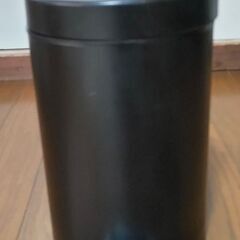 IKEA / イケア　  VORGOD   ペダル式ゴミ箱　の画像