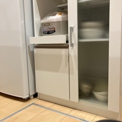 食器棚　レンジ台