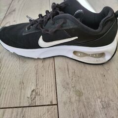 NIKEエアマックスINTRLKライト　23.0cmの画像