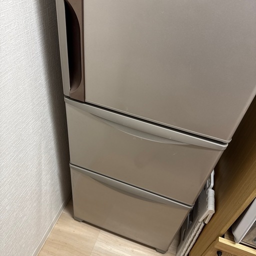 HITACHI ノンフロン冷凍冷蔵庫2018年製