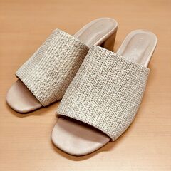 casita 5cmヒールサンダル（ベージュ系）M