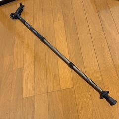 美品 モンベル トレッキングポール Tグリップ アンチショック ネイビー mont-bellの画像