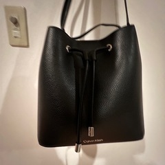 新品CK カルバンクラインショルダーバックの画像