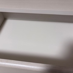 ニトリ 3段チェスト レンジ台 モダンデコのテーブルの画像