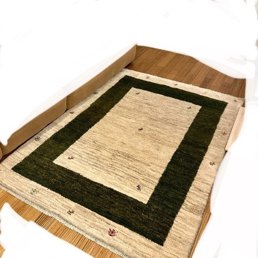 ペルシャ絨毯 154cm×98cm シルク 手織り【偽サイトにご注意ください】