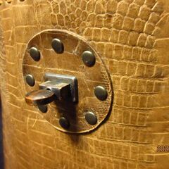 本革製ショルダーバッグの画像