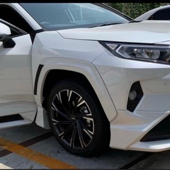 トヨタRAV4純正オプションTRDホイールの画像