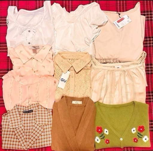 春夏に使える極美品状態のトップスやブラウス10点セット♪