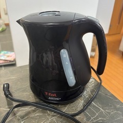 【早い者勝ち】　
ティファール　電気ケトル