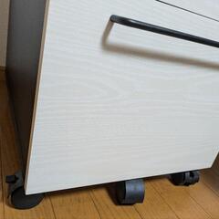 完売美品パソコンデスク下棚の画像