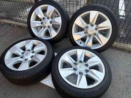 プラドホイール　ハイエースホイール　タイヤほぼ新品