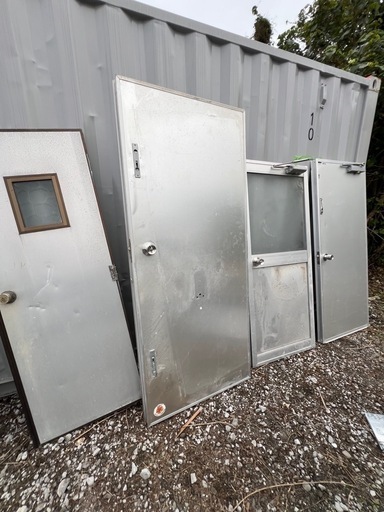 中古アルミドア枠無し