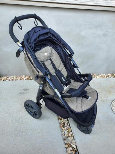 Joie三輪ベビーカー　チャイルドシートISOFIX\nセット