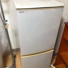【八戸市内配送無料】 冷蔵庫　130L　2022年式　SHARP　SJ-H13E-S 八戸市内配送無料】 冷蔵庫 130L 2022年式 SHARP SJ-H13E-S