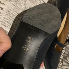 本革高級ストラップパンプス24センチの画像