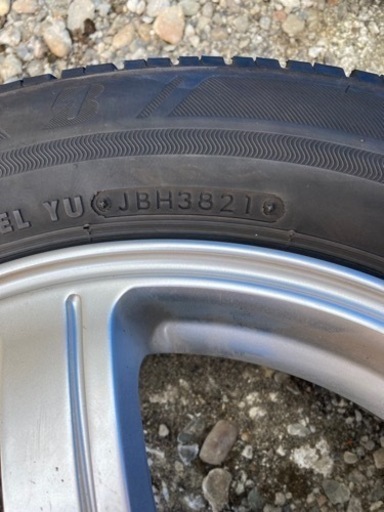 車のパーツ タイヤ、ホイール
