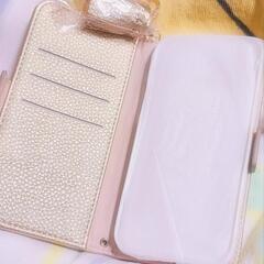 iPhone12 
新品未使用
手帳型ケース
ゴールドカラーの画像