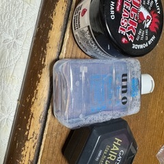 化粧水とワックス