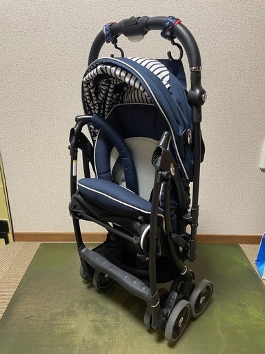 アップリカ　ラクーナビッテクッション　Aprica