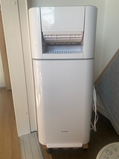 美品 アイリスオーヤマ　\n衣類乾燥除湿機 IJD-I50 2022年製