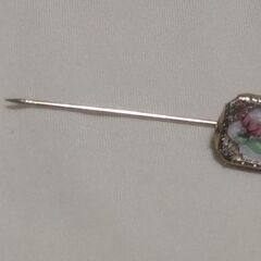 【まだ受付中・送付可能】01-09 陶器調の花のピンブローチ 早い者勝ちです✨✨の画像