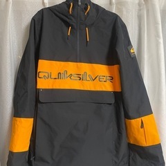 Quick silver スノボウェア
上下セット
