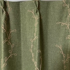 ニトリ2級遮光カーテン（100cm×178cm×2枚）【2】の画像