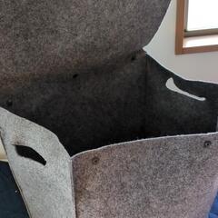 なんでもポイポイ！お片付けに最適なフェルト製物置き場の画像