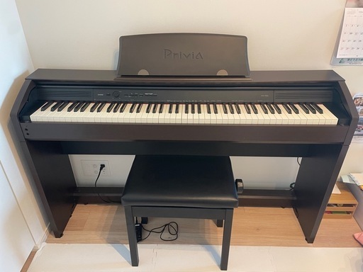 電子ピアノ　椅子付き　Casio Privia