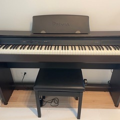 電子ピアノ　椅子付き　Casio Privia 