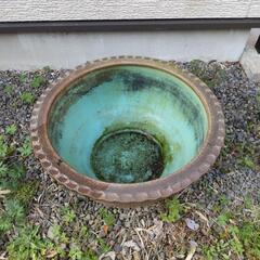 大きな陶器鉢