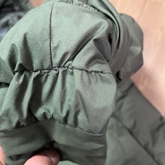 ユニクロ　シームレスダウンパーカー　Ｍサイズの画像