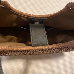 The Bagmati バッファローレザー かごバッグの画像
