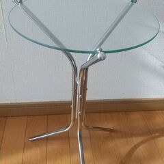 インテリアの台  決まりました。