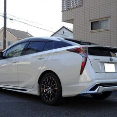 車検満タン 30年式 プリウス トヨタセーフティセンス 衝突軽減ブレーキ レーダークルーズ ナビ TV Bluetooth バックモニター スマートキー モデリスタフルエアロ 17インチAW LEDライト LEDフォグ ETCの画像