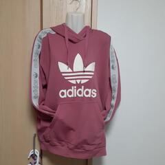 稀少価値adidasパーカーピンク