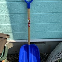雪かきスコップの画像