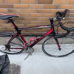
ロードバイク　Giant Defy カーボンフレーム