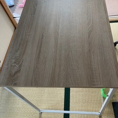 テーブル(W80×D60×H74)