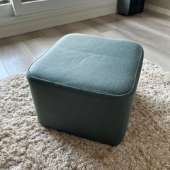 リビング 小椅子