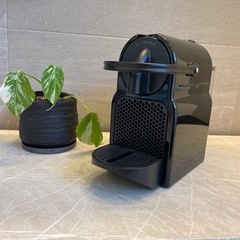 ネスプレッソ オリジナル カプセル式　コーヒーメーカー イニッシア 