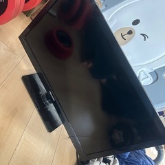 壊れたテレビの画像