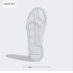 【新品・箱付き】adidas スニーカー23.0cmの画像