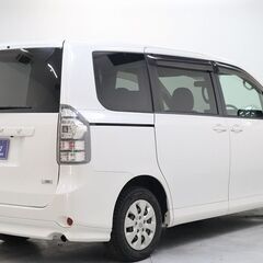 【自社ローン対象】トヨタ　ヴォクシー〇ミニバン〇HDDナビ〇ワンセグ〇バックカメラ〇ETCの画像