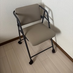 美品ニトリ折りたたみ椅子