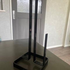 【値下げ】美品/シックなデザインなキッチンペーパースタンド 